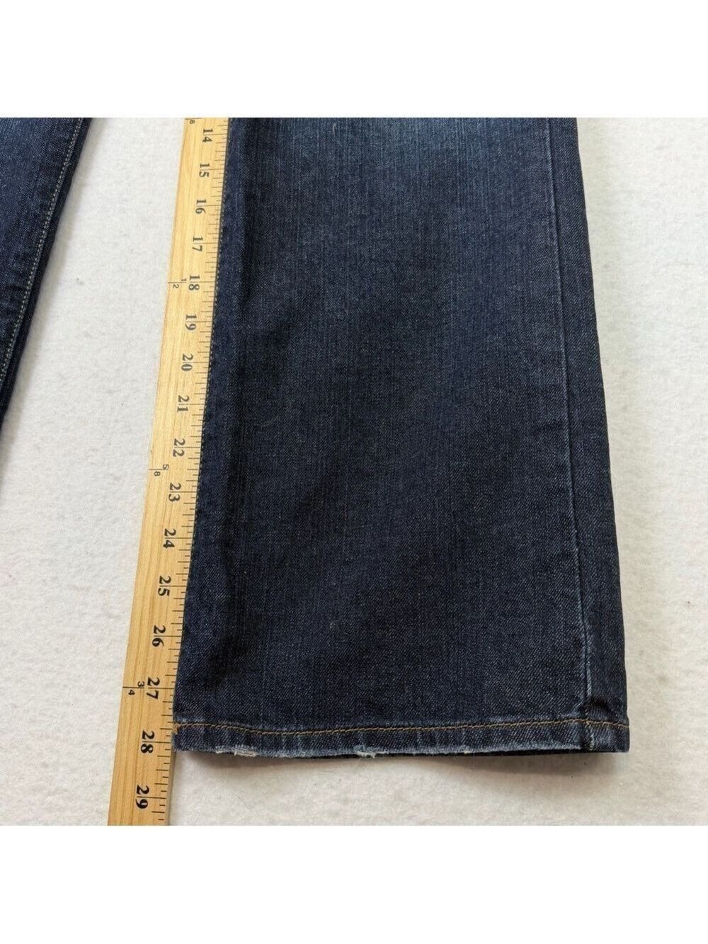 Lucky Brand Jeans Mens Classic Fit 30x 28 Blue Denim Straight Leg Short Inseam - Picture 9 of 10